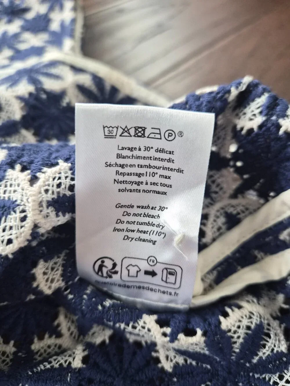 *NWT* [Sezane] Emma Embroidered Blouse, Size 38/6 - Picture 7 of 9